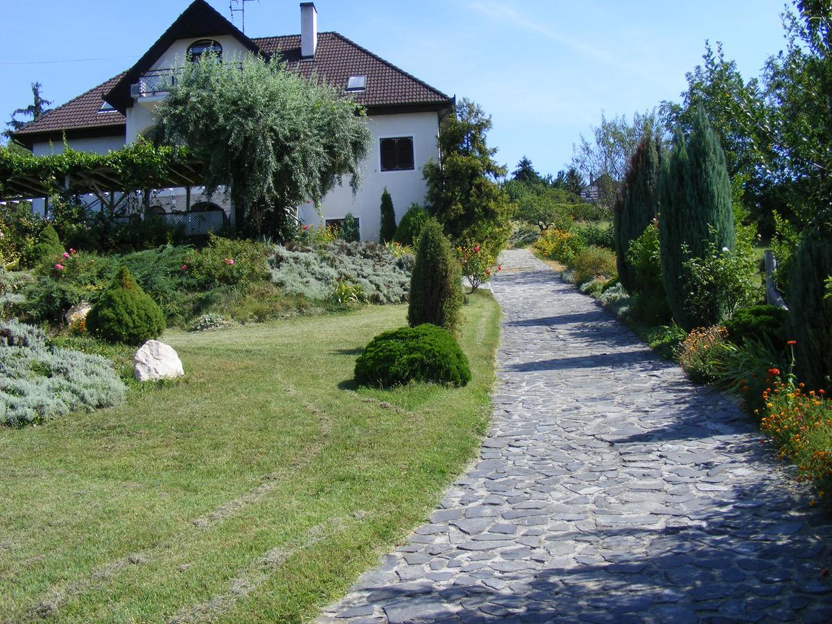 Pigal Panzio Bed & Breakfast Badacsonyörs Eksteriør bilde